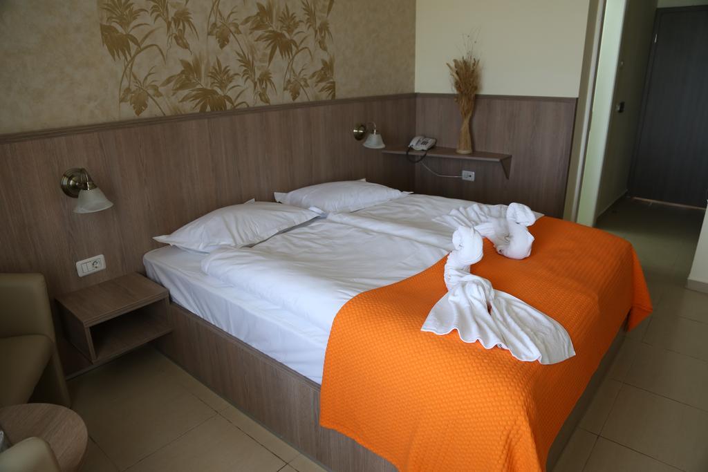 Hotel Piccadilly Mamaia Værelse billede