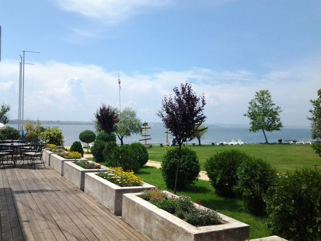 Hotel Piccadilly Mamaia Eksteriør billede